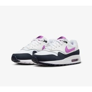 Nike Women's Athletic Shoes White and Purple